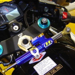 Kit montage pour amortisseur de direction Hyperpro HONDA CBR600RR 2005 2006