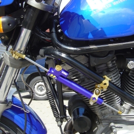 Kit montage pour amortisseur de direction Hyperpro BUELL M2 1997 1998;BUELL M2 1999 +