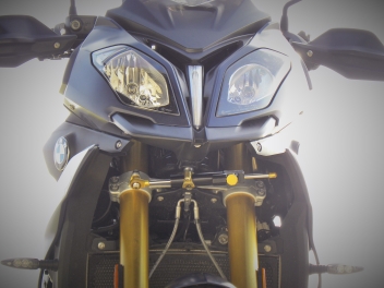 Kit fixation pour amortisseur de direction