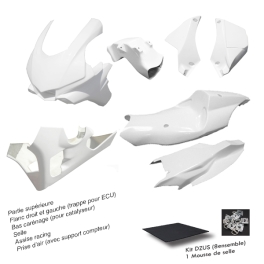 Ensemble pack carénage comprenant.