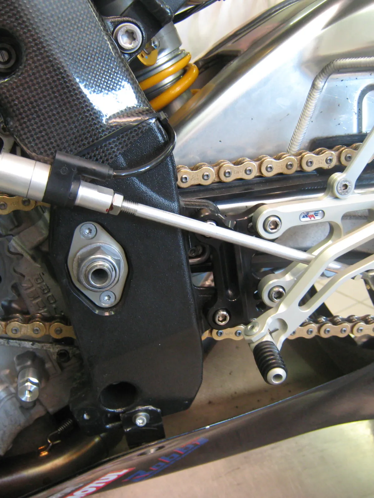 Commandes reculées Robby Moto modèle EVO BMW S1000 RR 2010 2014