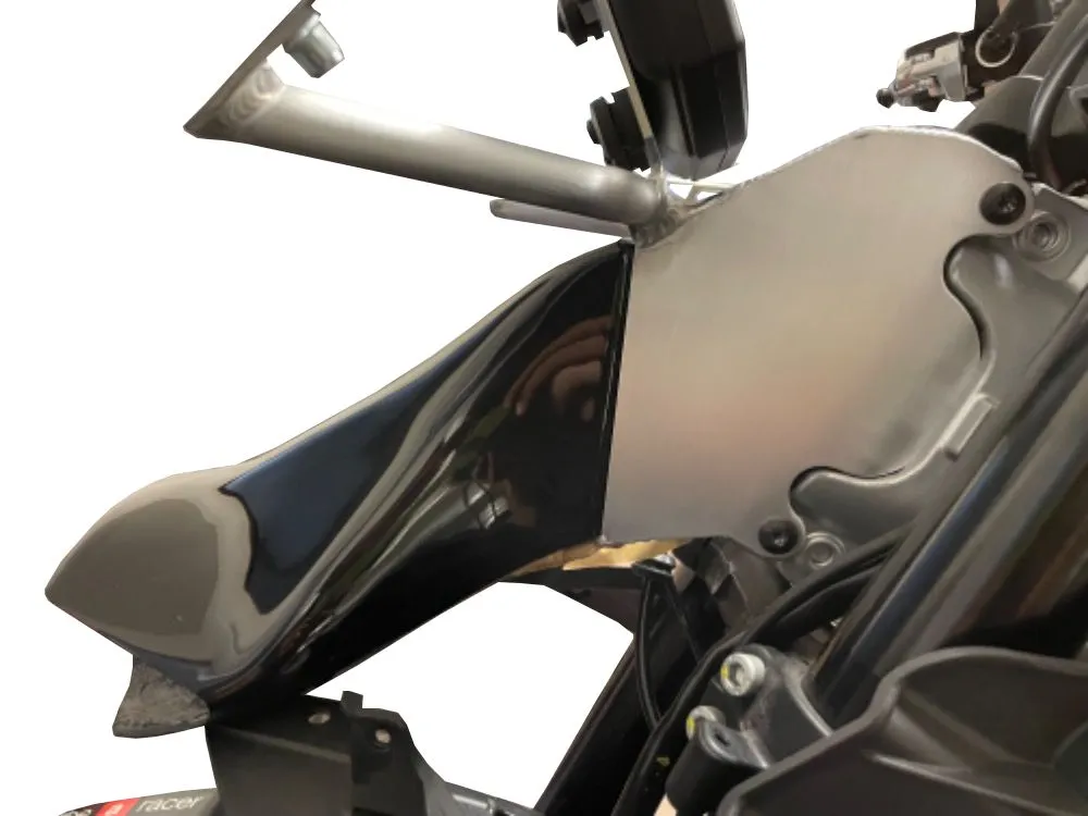 Support de carénage avant Alluminium avec prise d'air gelcoat noir